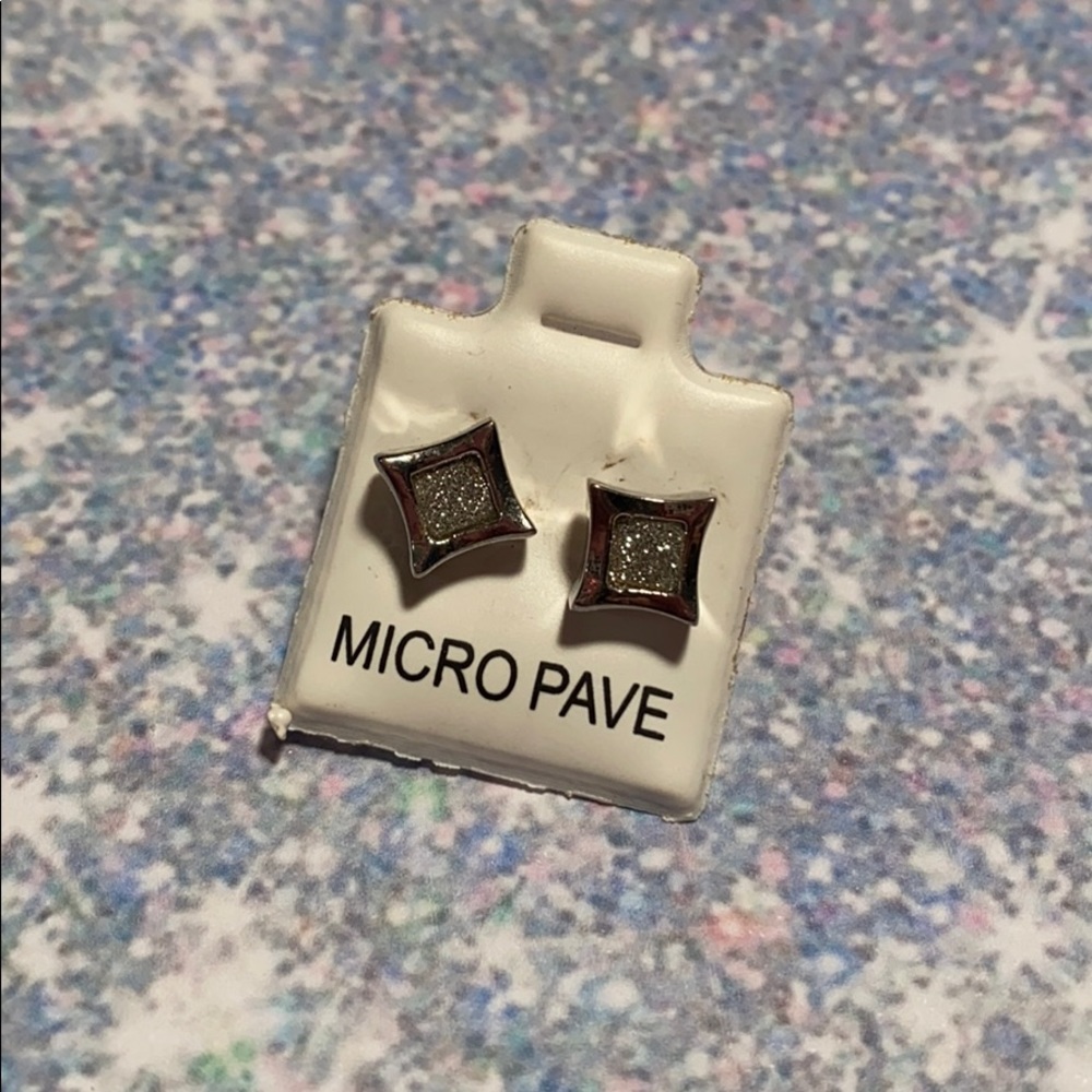 Fashion earrings